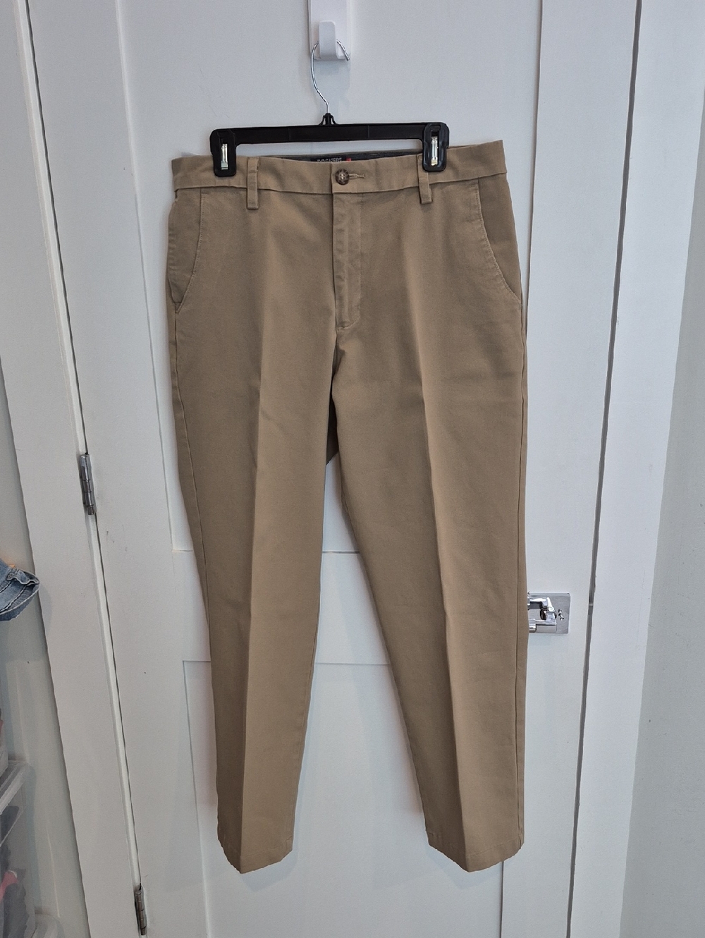 Dockers Men’s -  Classic Workday Khaki - Beige -- 34x30